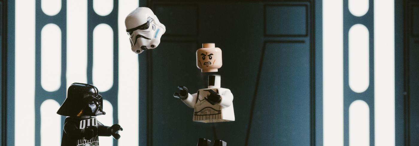 Lego characters with a head missing